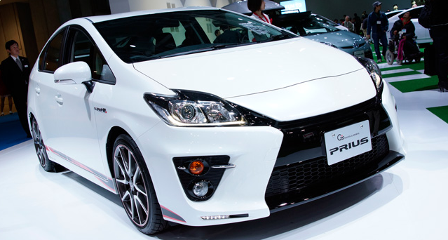 2015-Toyota-Prius-C-2.png
