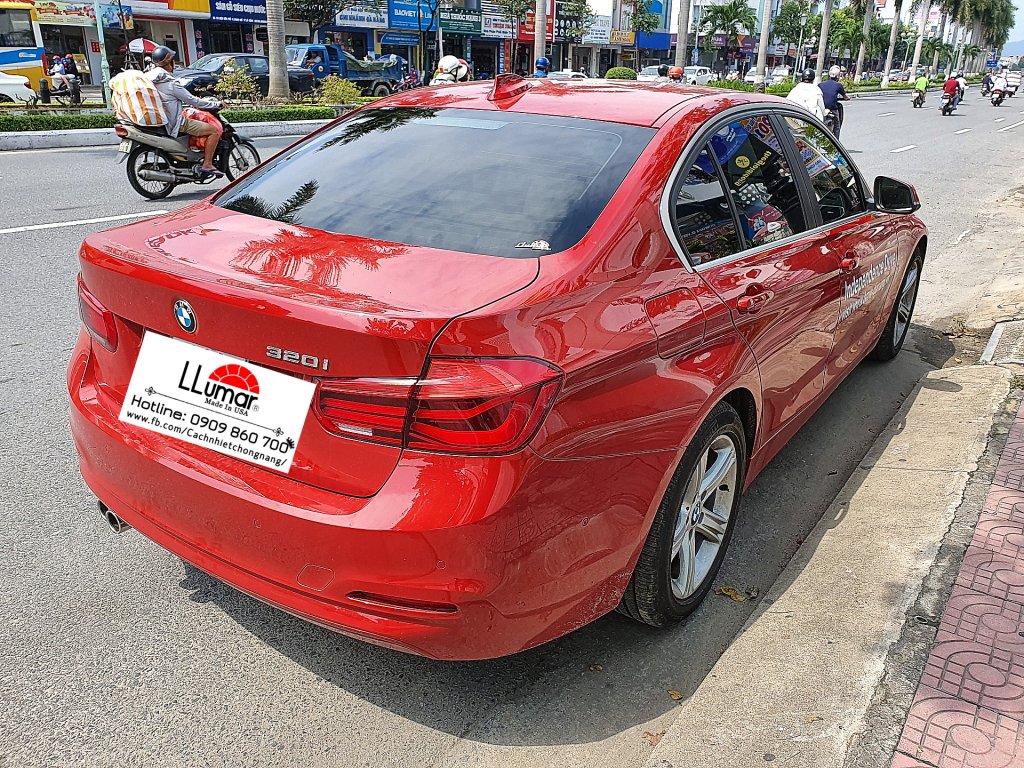 bmw2.jpg