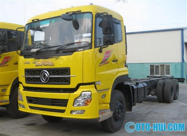 Xe tải Dongfeng 3 chân 260HP 13 tấn