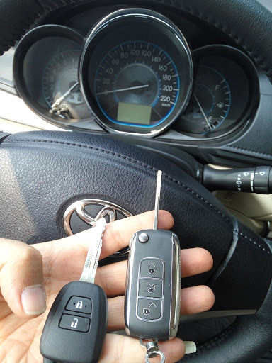 Hướng dẫn tự cài chìa khoá Toyota Wigo, Vios 2007-2019 thủ công.jpg