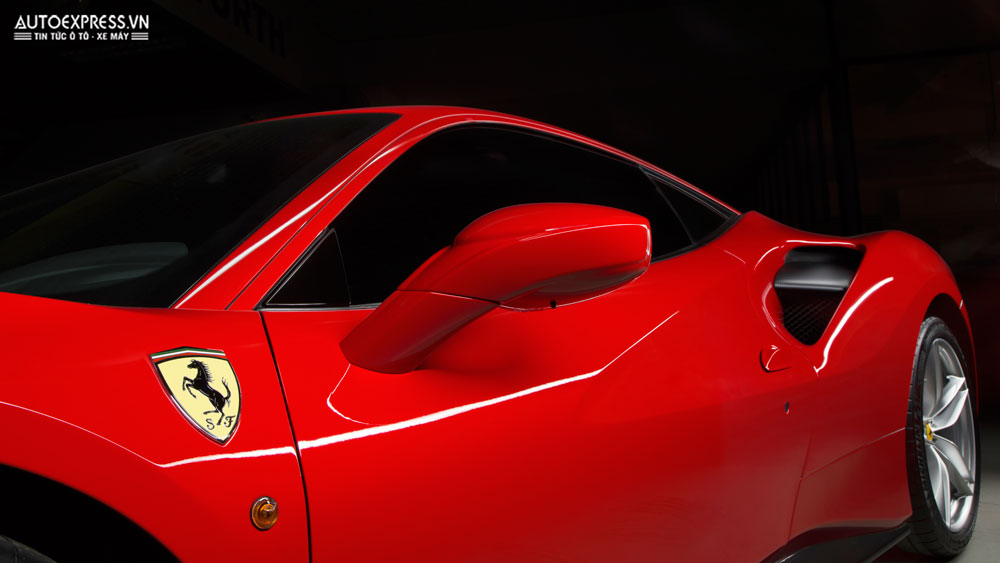 Ngỡ ngàng với siêu xe Ferrari 488 GTB của Tuấn Hưng sau khi Spa 9.jpg