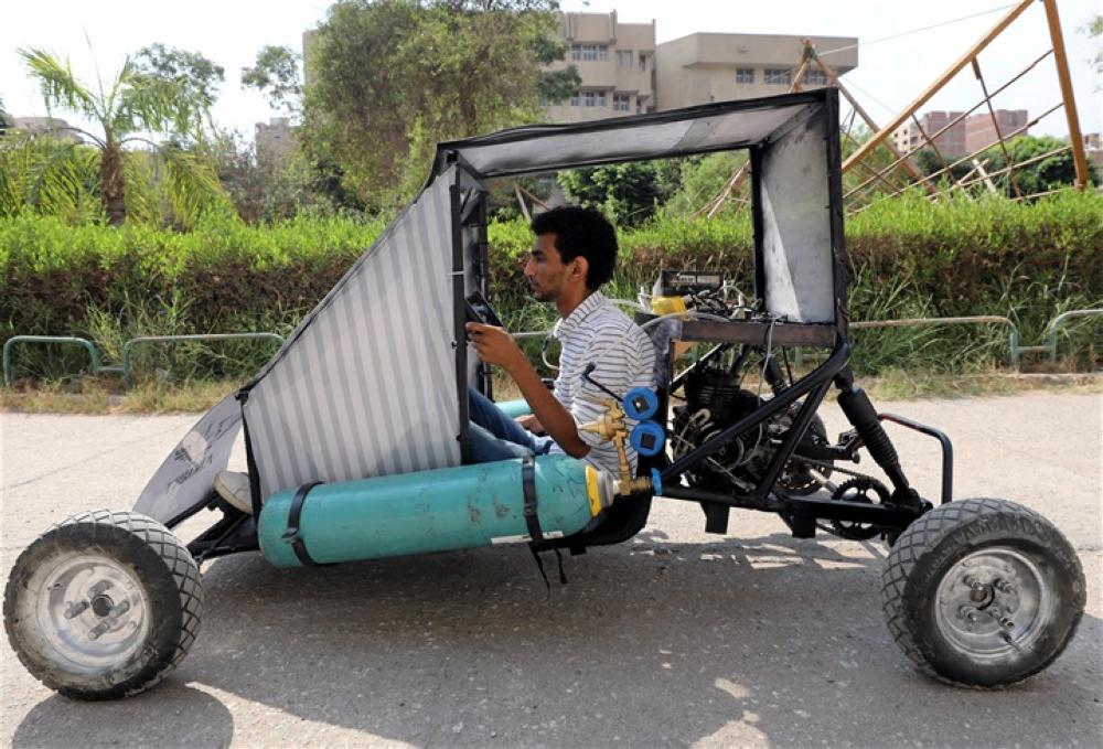 Nhóm sinh viên tự chế xe chạy bằng… không khí.jpg